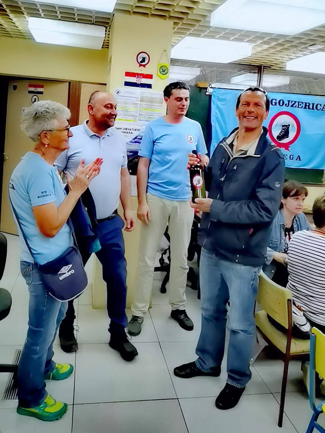 Završila je 4. Opća planinarska škola u HPD Gojzerica Požega