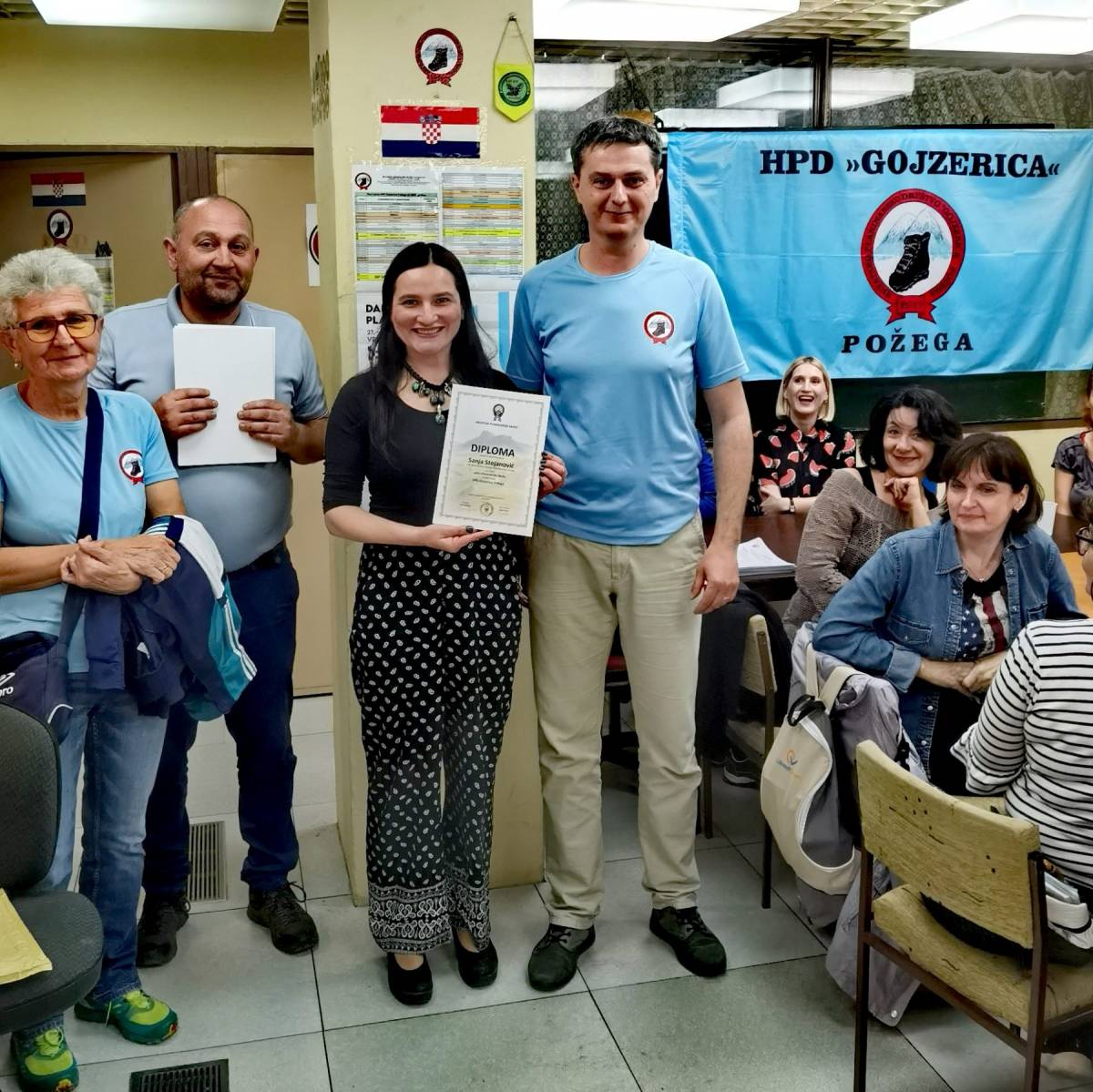 Završila je 4. Opća planinarska škola u HPD Gojzerica Požega