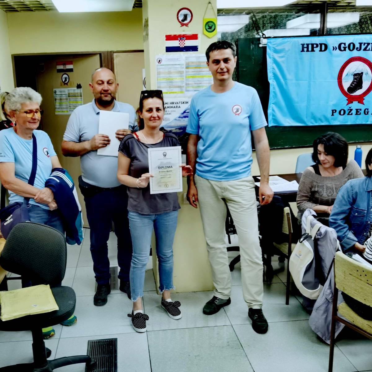 Završila je 4. Opća planinarska škola u HPD Gojzerica Požega