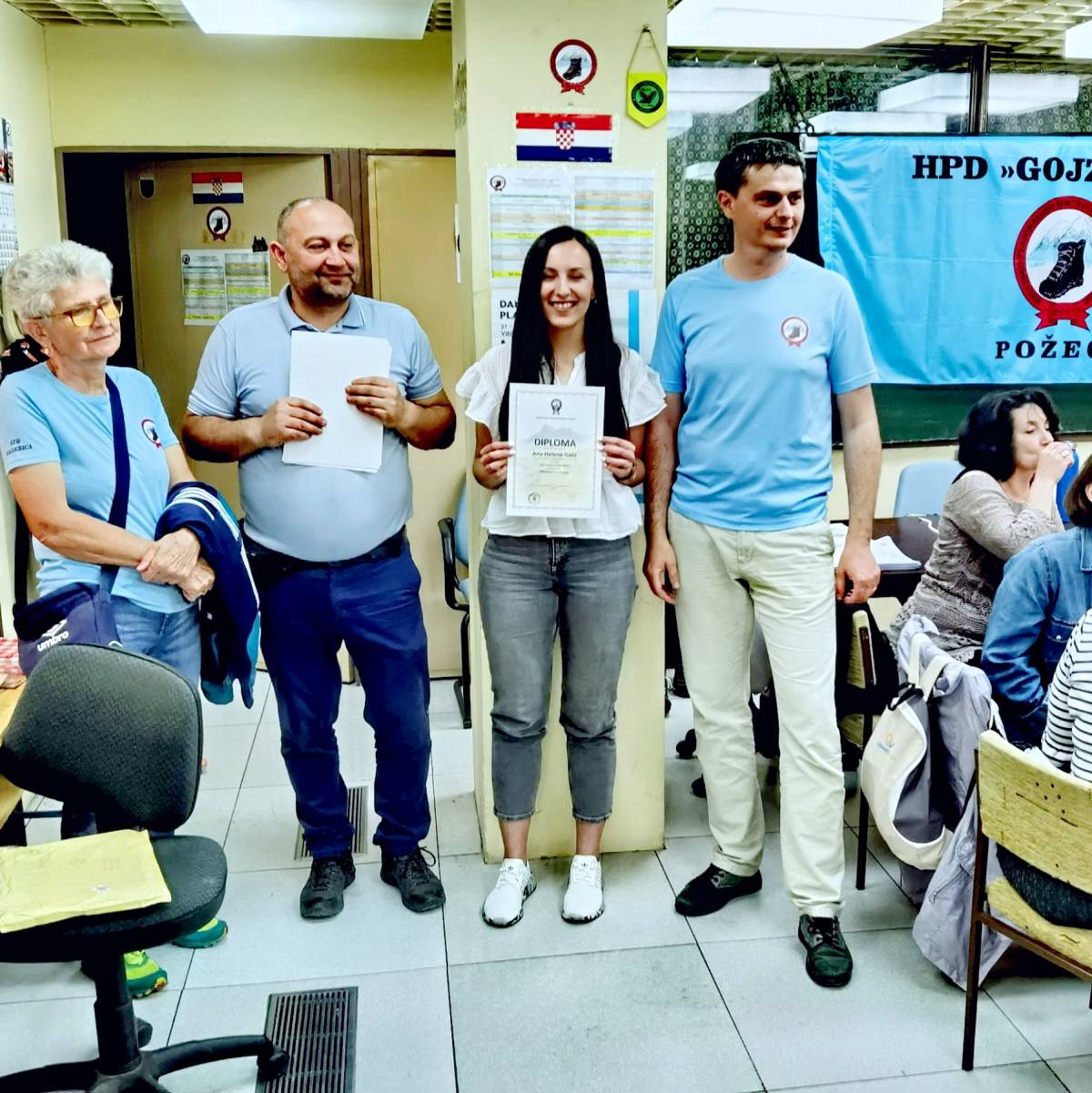 Završila je 4. Opća planinarska škola u HPD Gojzerica Požega