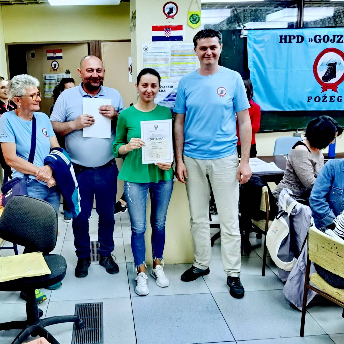 Završila je 4. Opća planinarska škola u HPD Gojzerica Požega