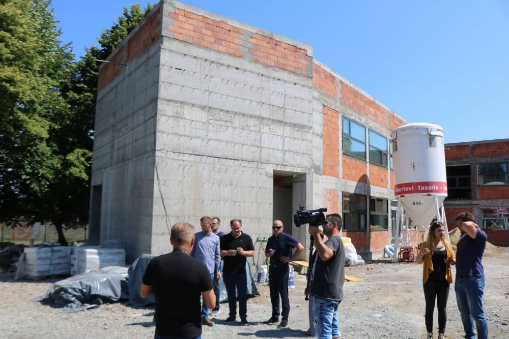 Gradonačelnik obišao radove na OŠ D. Cesarić, ʺNesposobni i ljubomorni slobodno mogu i dalje pisati kaznene prijave jer meni je to poticaj višeʺ