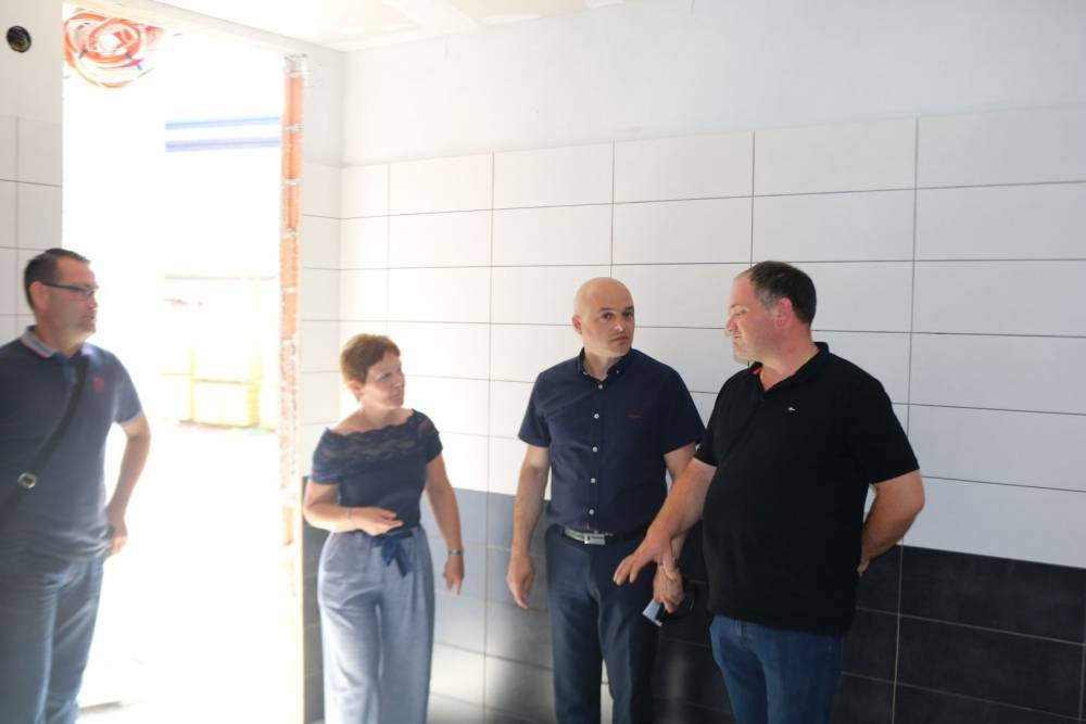 Gradonačelnik obišao radove na OŠ D. Cesarić, ʺNesposobni i ljubomorni slobodno mogu i dalje pisati kaznene prijave jer meni je to poticaj višeʺ