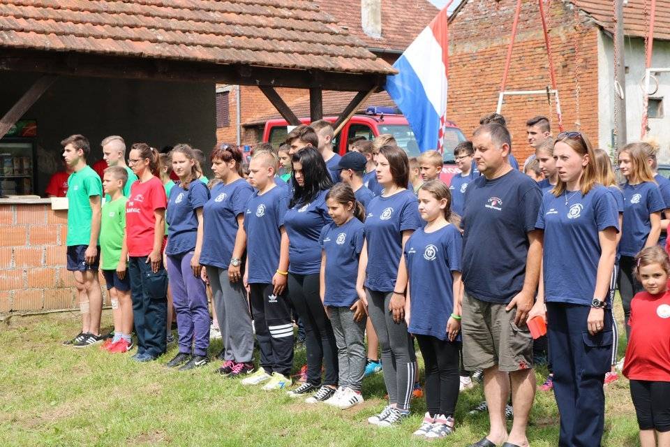 150 mladih, budućih vatrogasaca demonstriralo vještinu