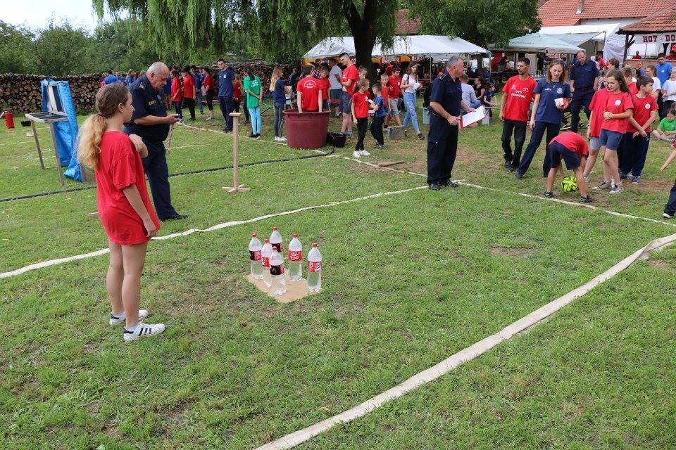 150 mladih, budućih vatrogasaca demonstriralo vještinu