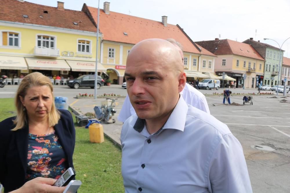 Započeli radovi na uređenju Trga Sv. Trojstva