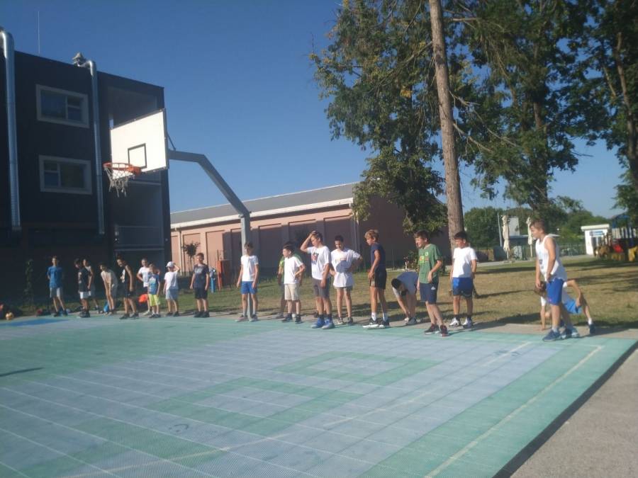 Počeo Košarkaški kamp za dječake rođene 2009. i mlađe
