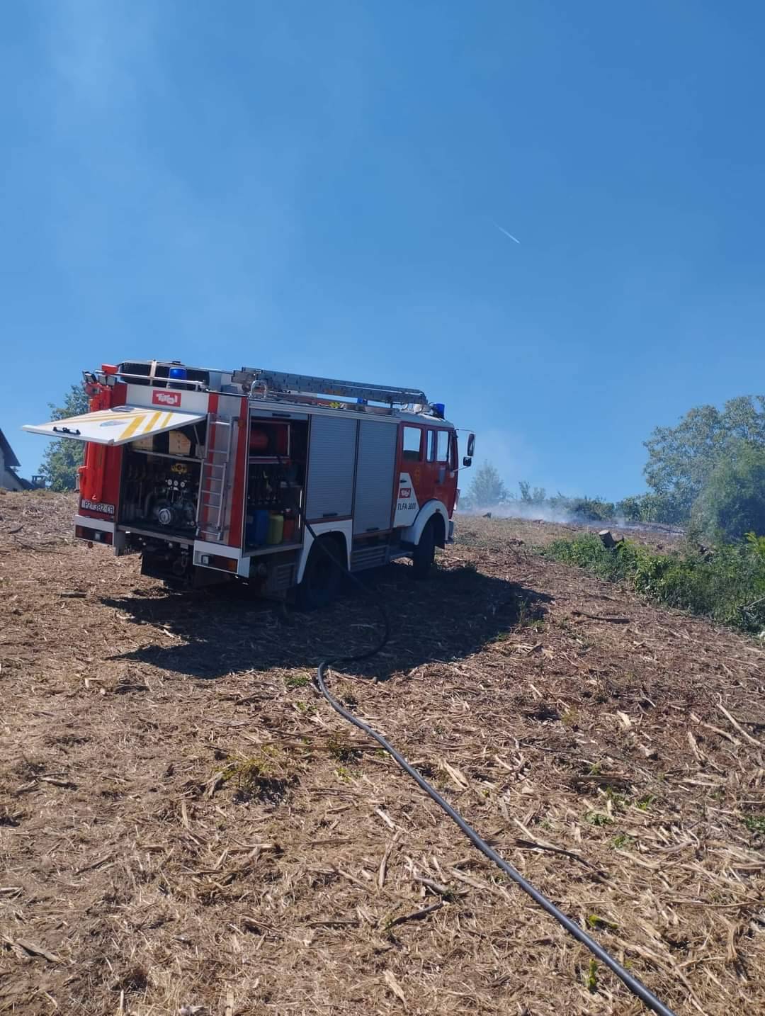 PLETERNICA: 65-godišnjak u požaru izgubio 2 hektara vinograda