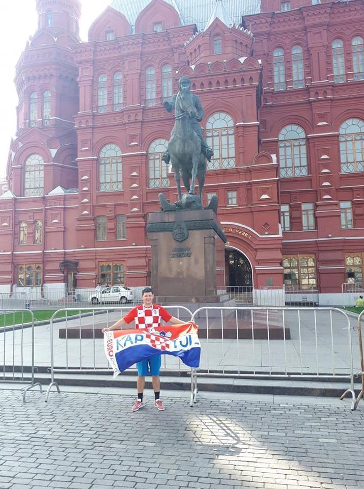 Večeras će se u Moskvi vijoriti i natpis ʺKAPTOLʺ: Eduardo, Dario i Zlatko  na finalnoj utakmici