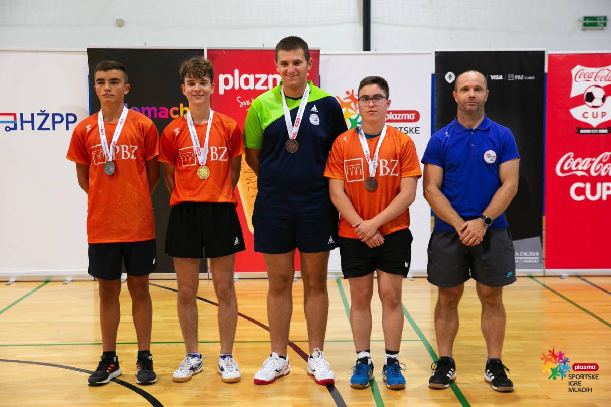 Ivan Smiljanić osvojio zlatnu medalju na državnoj završnici u stolnom tenisu