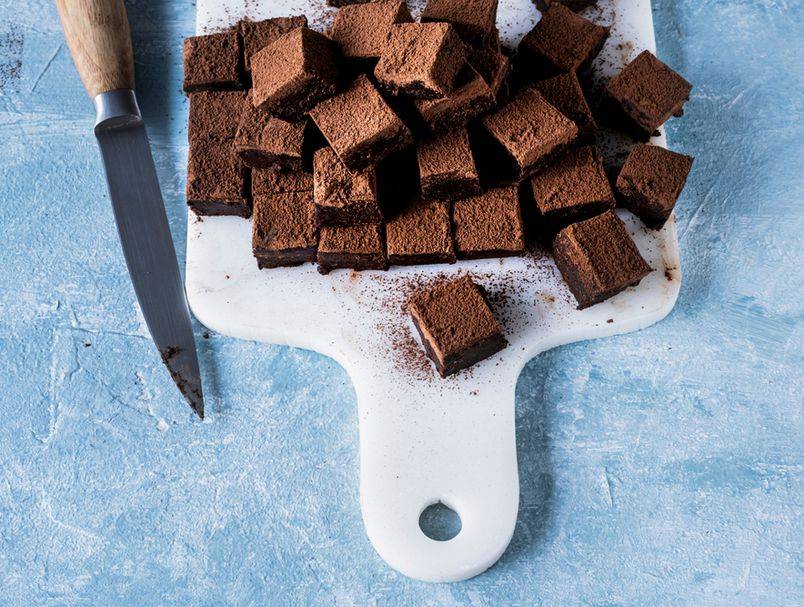 Komu, čemu: nama! Recept za besramno čokoladne kocke od samo 5 sastojaka