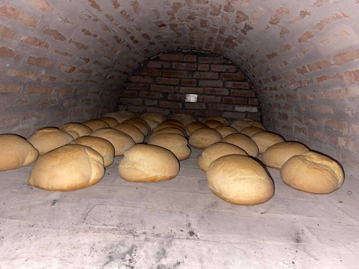 OKUS TRADICIJE, MIRIS SLAVONIJE: Domaći kruh iz krušne peći stiže na kućne adrese Požežana