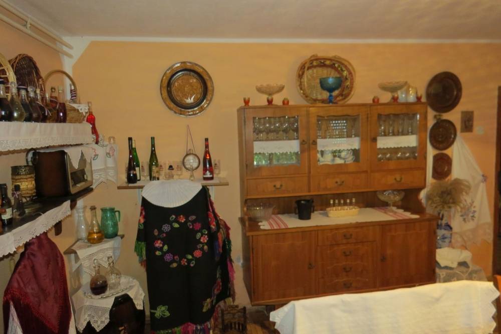 Velika ljubav Ankice Pipić prema starinama i raznim rukotvorinama