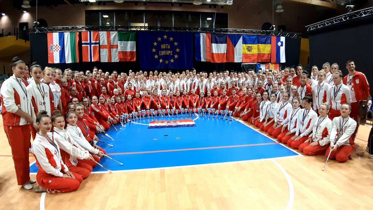 Požeške mažoretkinje ponovno nose naslov Europskih prvakinja