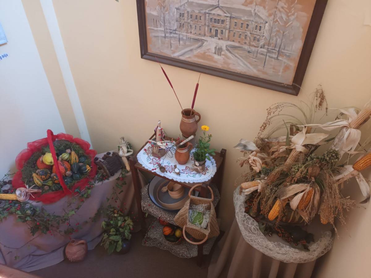 Sa zahvalnošću za plodove zemlje na Poljoprivredno-prehrambenoj školi obilježeni Dani kruha