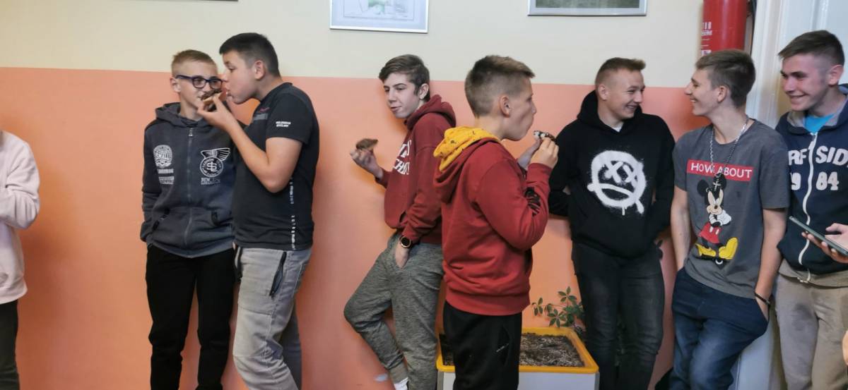 Sa zahvalnošću za plodove zemlje na Poljoprivredno-prehrambenoj školi obilježeni Dani kruha