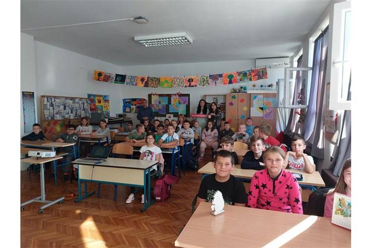 U OŠ „Stjepana Radića“ Čaglin održana preventivna radionica „Vlak je uvijek brži“ 