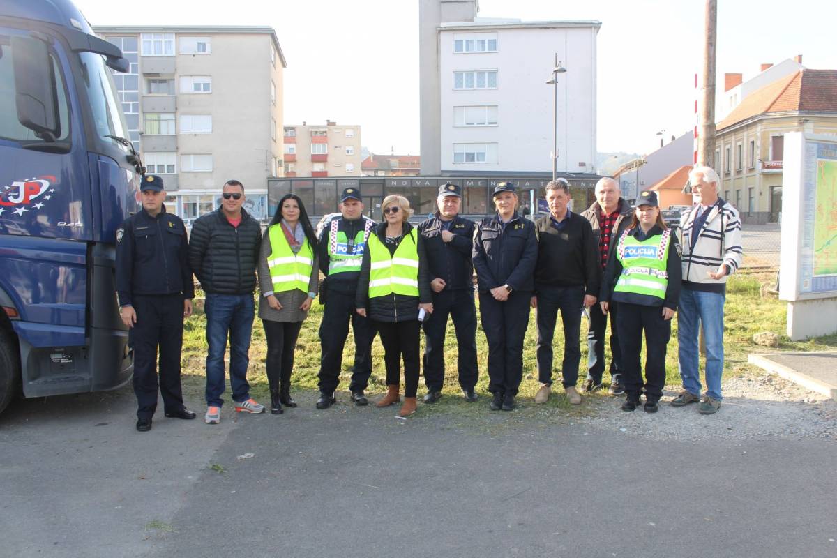 PU požeško-slavonska, AK Požega i HŽ infrastruktura proveli akciju ʺVlak je uvijek bržiʺ