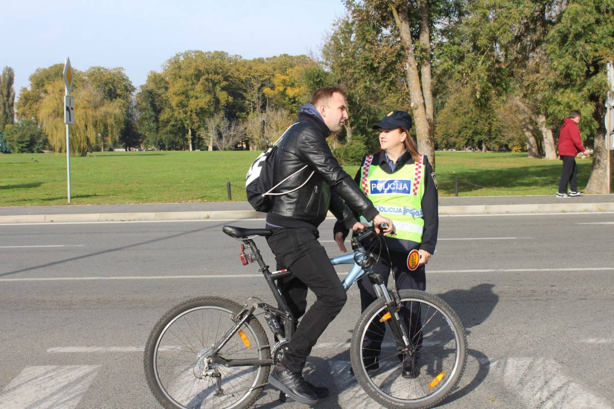 PU požeško-slavonska, AK Požega i HŽ infrastruktura proveli akciju ʺVlak je uvijek bržiʺ