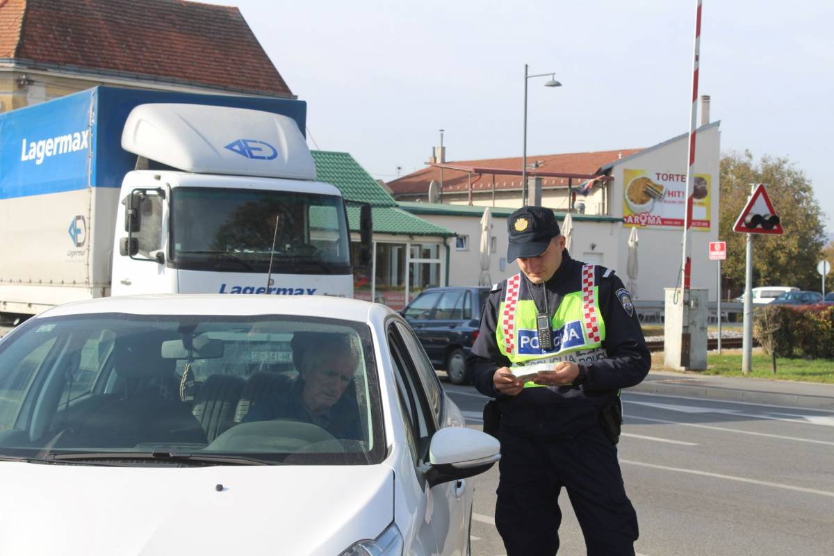 PU požeško-slavonska, AK Požega i HŽ infrastruktura proveli akciju ʺVlak je uvijek bržiʺ