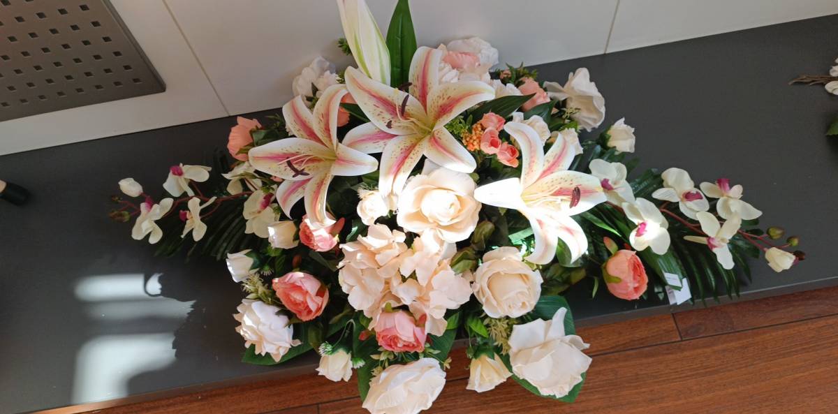 U novootvorenoj cvjećarnici ʺCvjetne kreacije Marinaʺ Požežanima se nude mala umjetnička djela od cvijeća