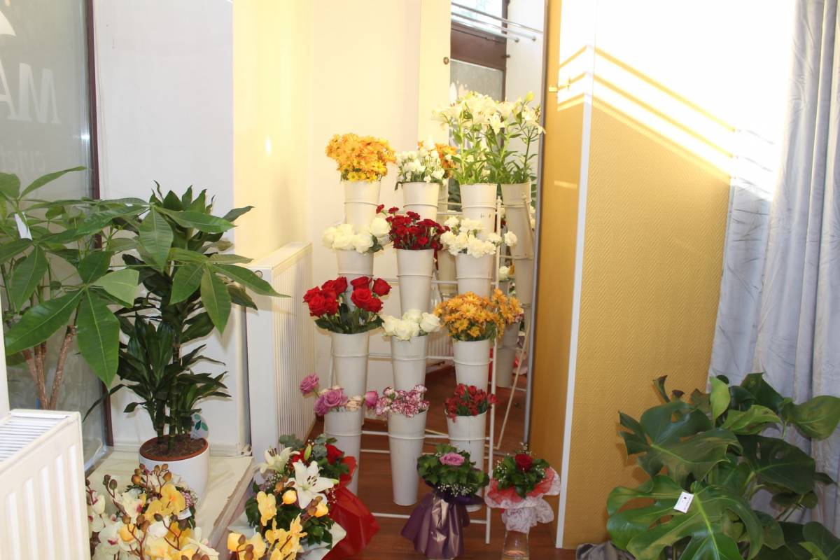 U novootvorenoj cvjećarnici ʺCvjetne kreacije Marinaʺ Požežanima se nude mala umjetnička djela od cvijeća