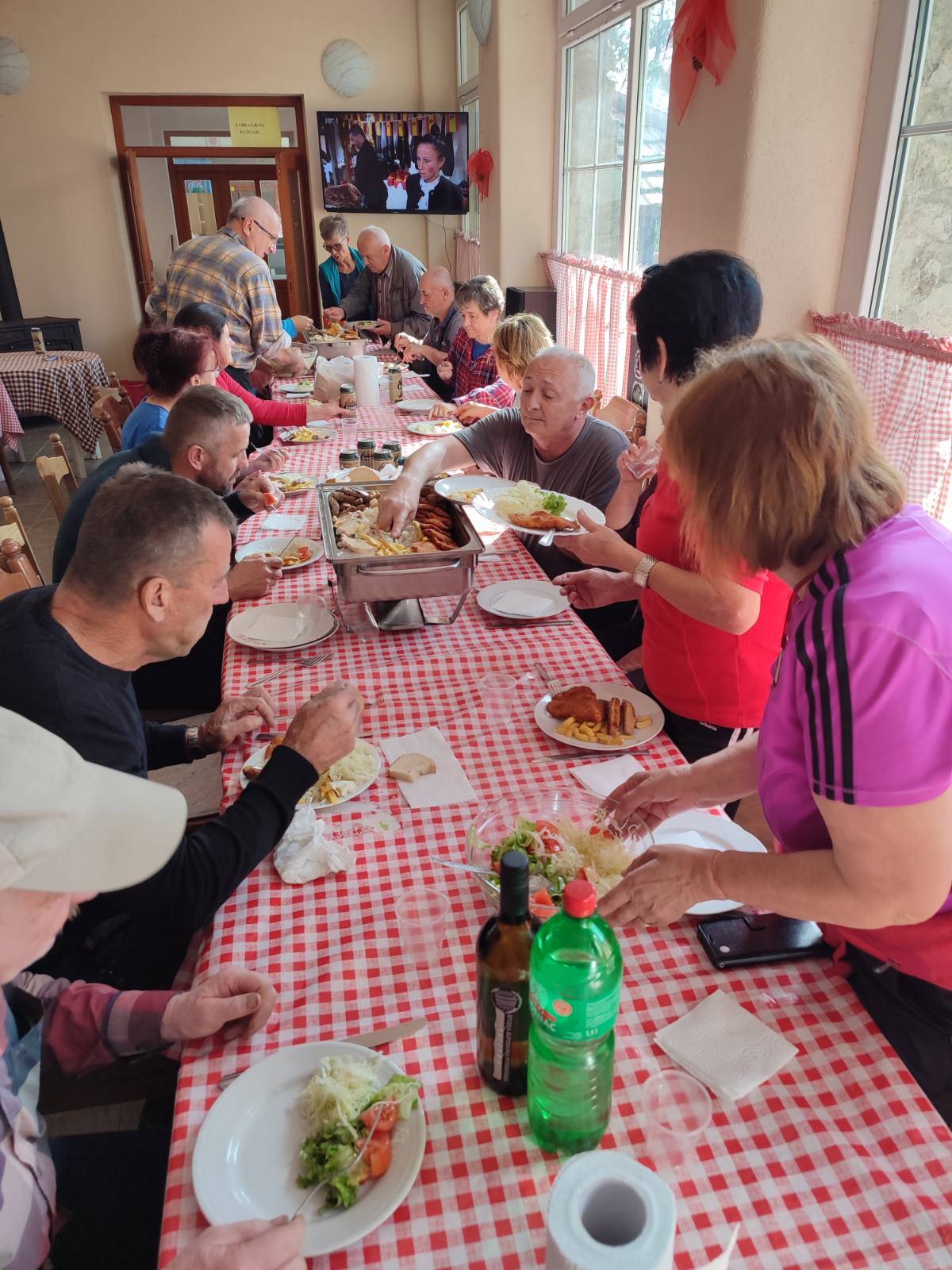 Radna akcija članova HPD ʺSokolovacʺ Požega na PD ʺLapjakʺ u Velikoj