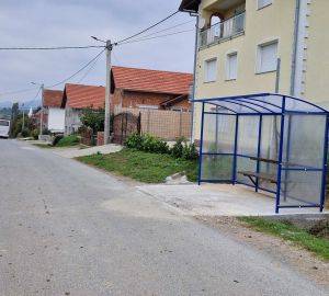 Postavljeno novo autobusno stajalište u Doljanovcima
