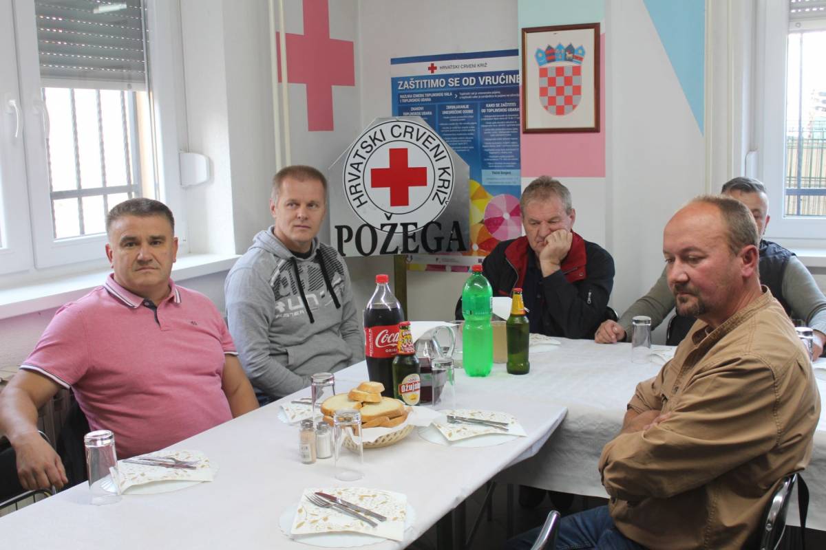 Dodijeljena priznanja višestrukim darivateljima krvi