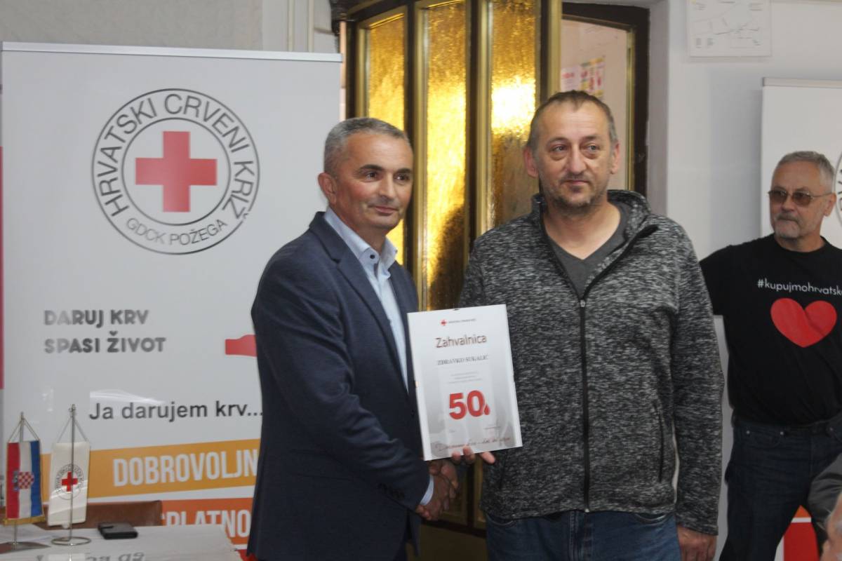 Dodijeljena priznanja višestrukim darivateljima krvi