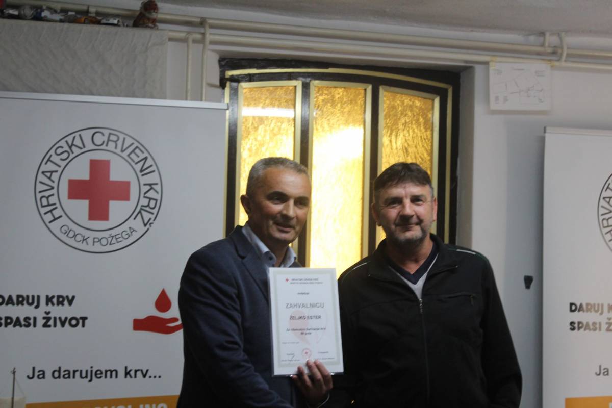 Dodijeljena priznanja višestrukim darivateljima krvi