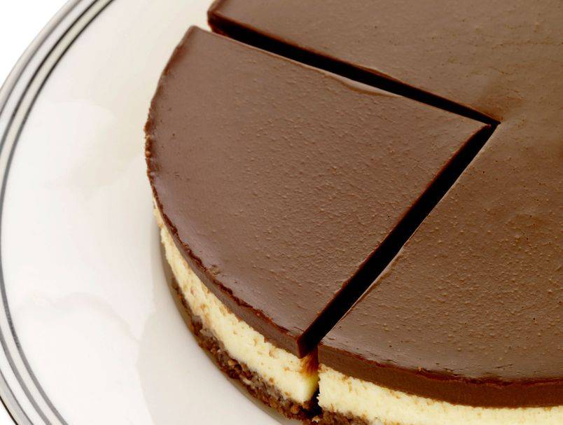 Bez keksa i pečenja: Recept za savršeni cheesecake s kavom i čokoladom