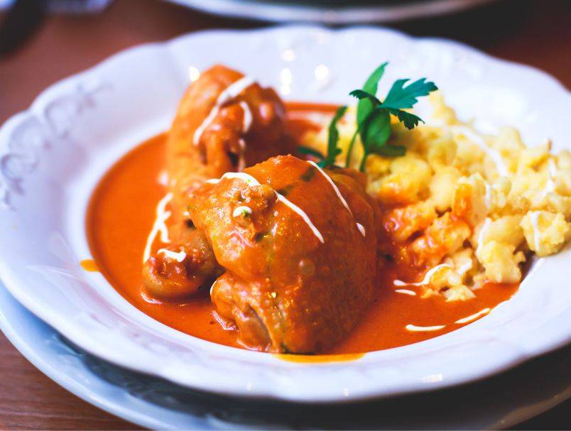 Pileći paprikaš: Mađarski recept za savršeno jesensko jelo