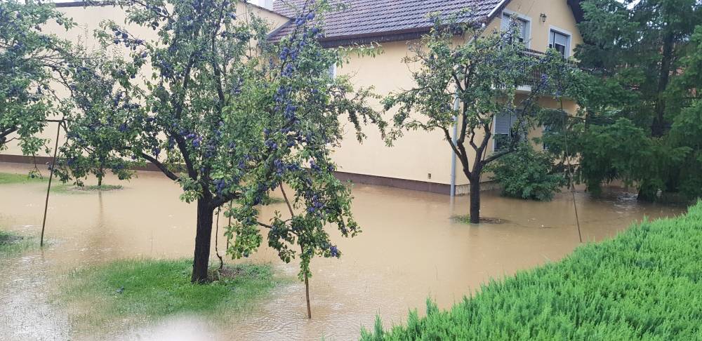 Poplava na Varelovcu u Požegi