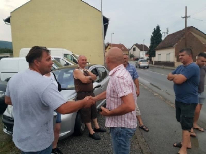 Gradonačelnik Puljašić obišao stanovnike Frankopanske ulice koja jučer ʺplivalaʺ