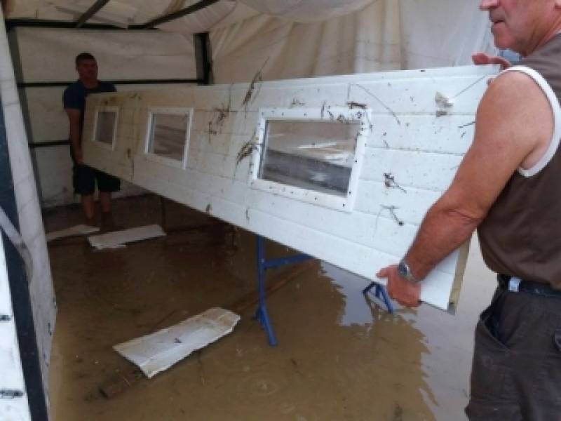 Gradonačelnik Puljašić obišao stanovnike Frankopanske ulice koja jučer ʺplivalaʺ