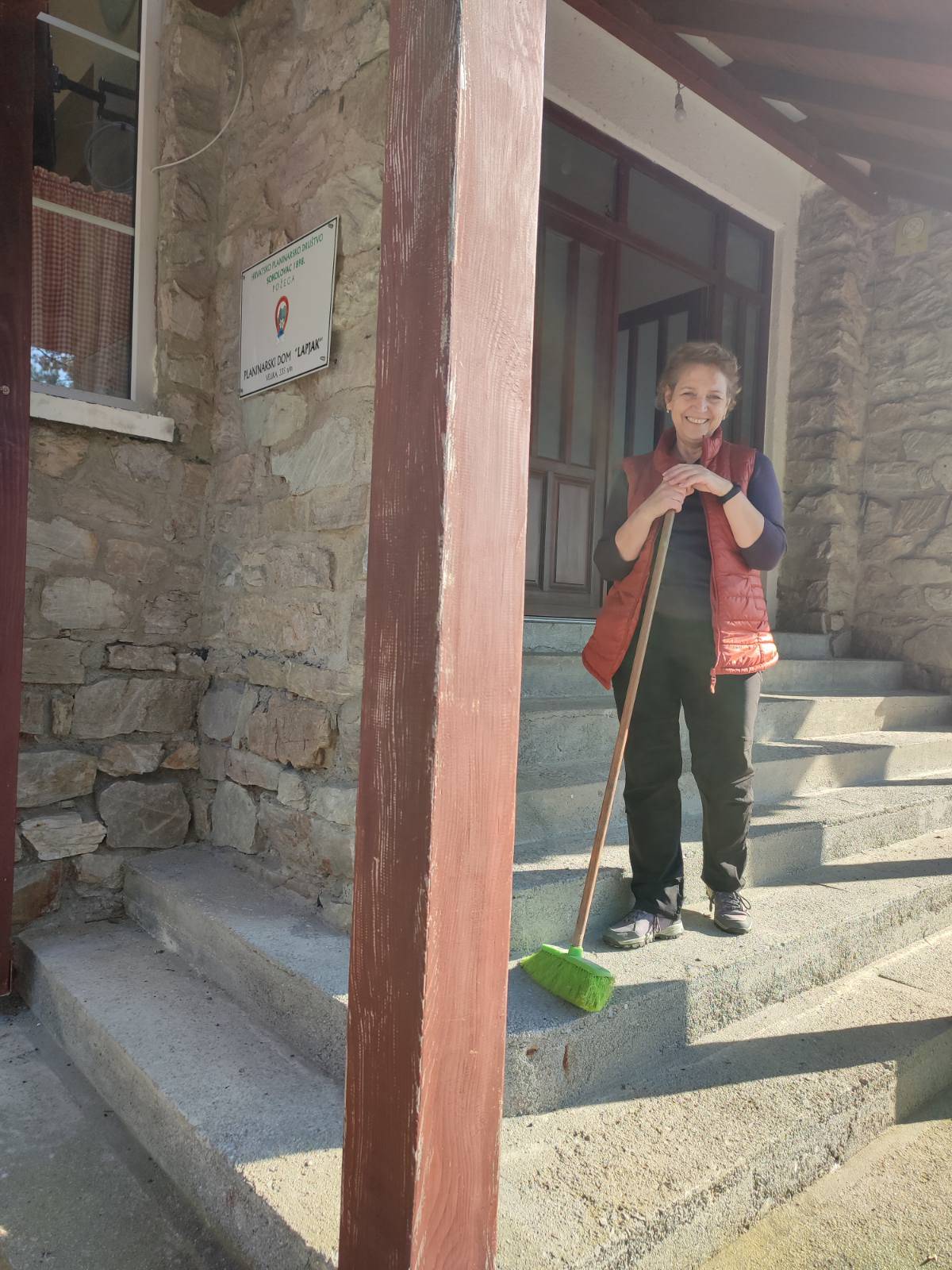 Radna akcija vrijednih članova HPD ʺSokolovacʺ Požega