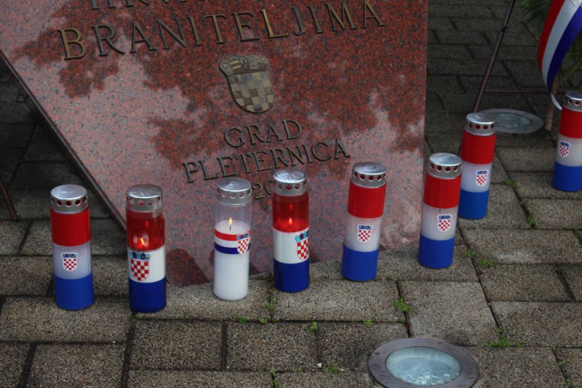 U Pleternici održano polaganje vijenaca povodom obilježavanja Dana sjećanja na sve žrtve Domovinskog rata i Dana sjećanja na žrtvu Vukovara i Škabrnje