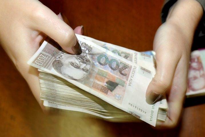 Direktorica i direktor  poduzeća iz Slavonskog Broda utajili porez i priskrbili sebi više stotina tisuća kuna