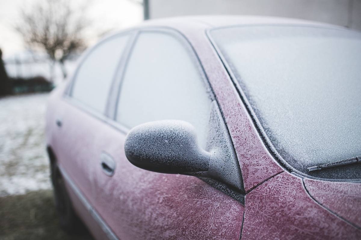 Nemojte zagrijavati automobil zimi prije nego što sjednete u njega: Možete oštetiti vozilo!
