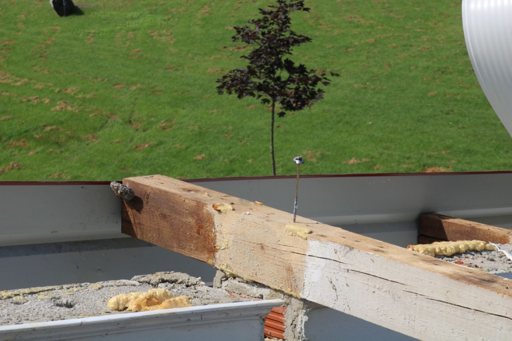 ʺTajfunʺ pogodio Mihaljevce, s objekta na nogometnom igralištu vjetar iščupao krov