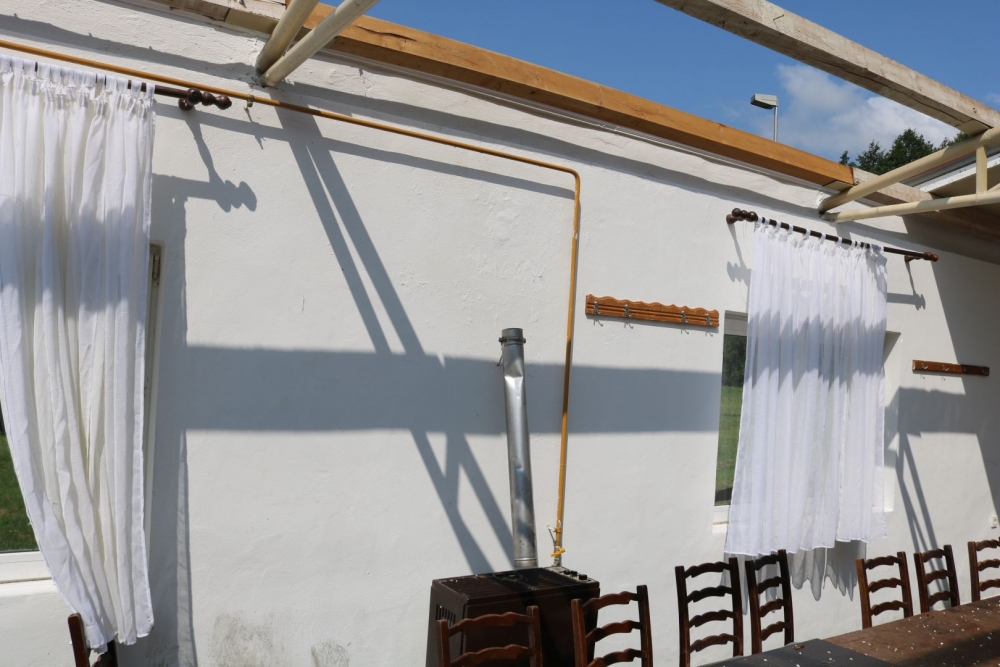 ʺTajfunʺ pogodio Mihaljevce, s objekta na nogometnom igralištu vjetar iščupao krov