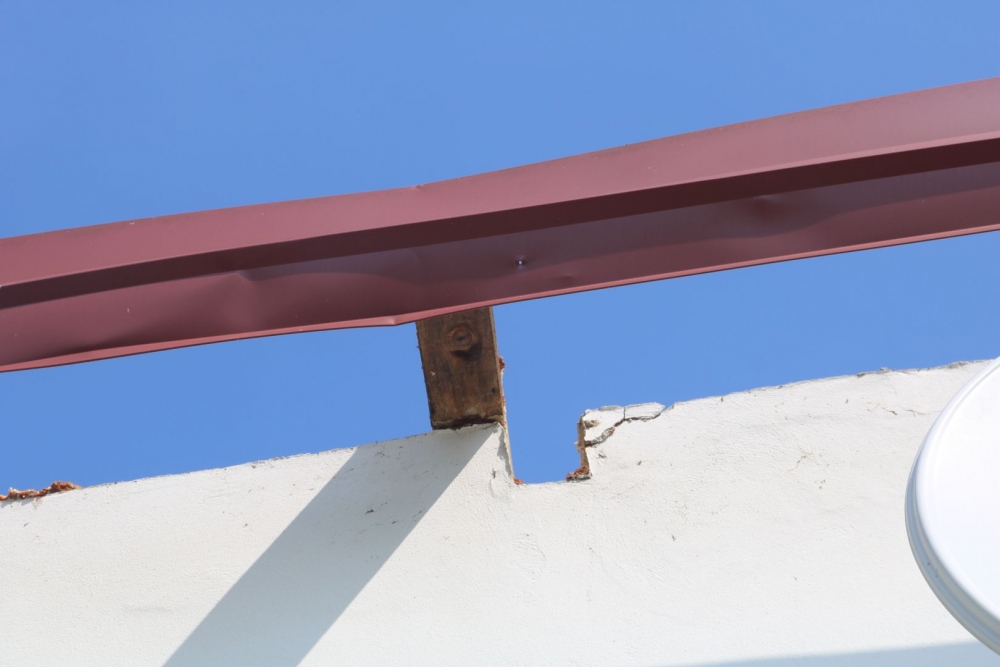 ʺTajfunʺ pogodio Mihaljevce, s objekta na nogometnom igralištu vjetar iščupao krov