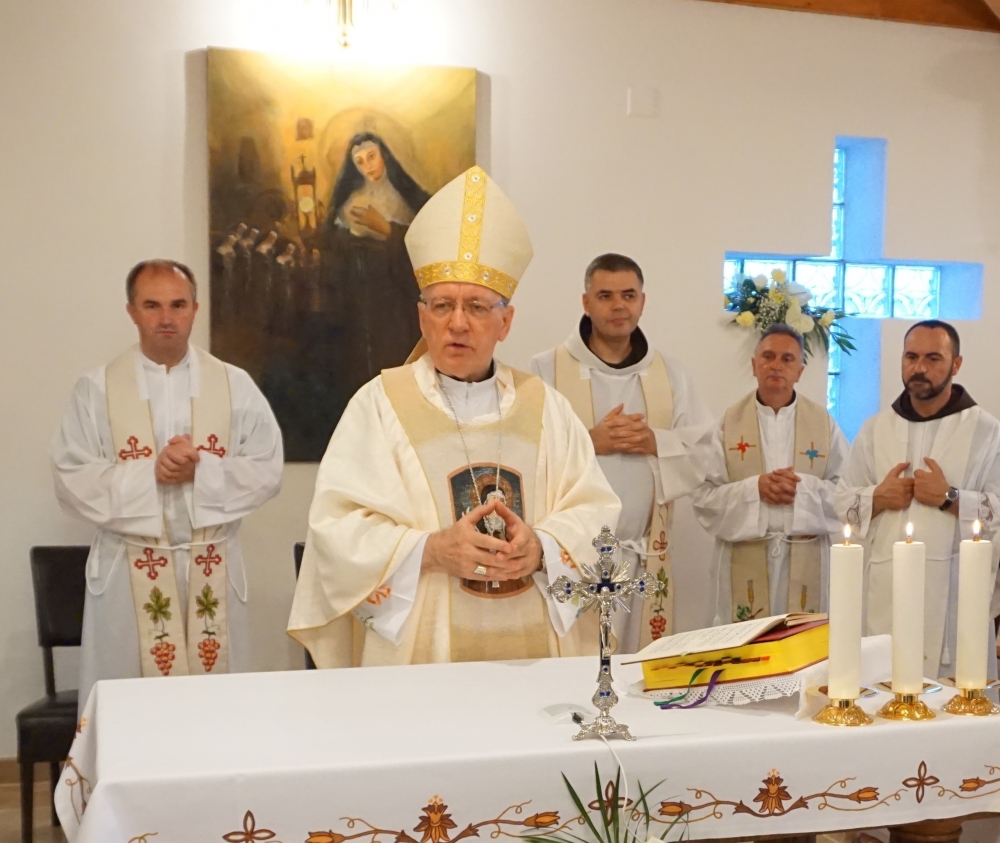 SVETKOVINA SV. KLARE KOD POŽEŠKIH KLARISA