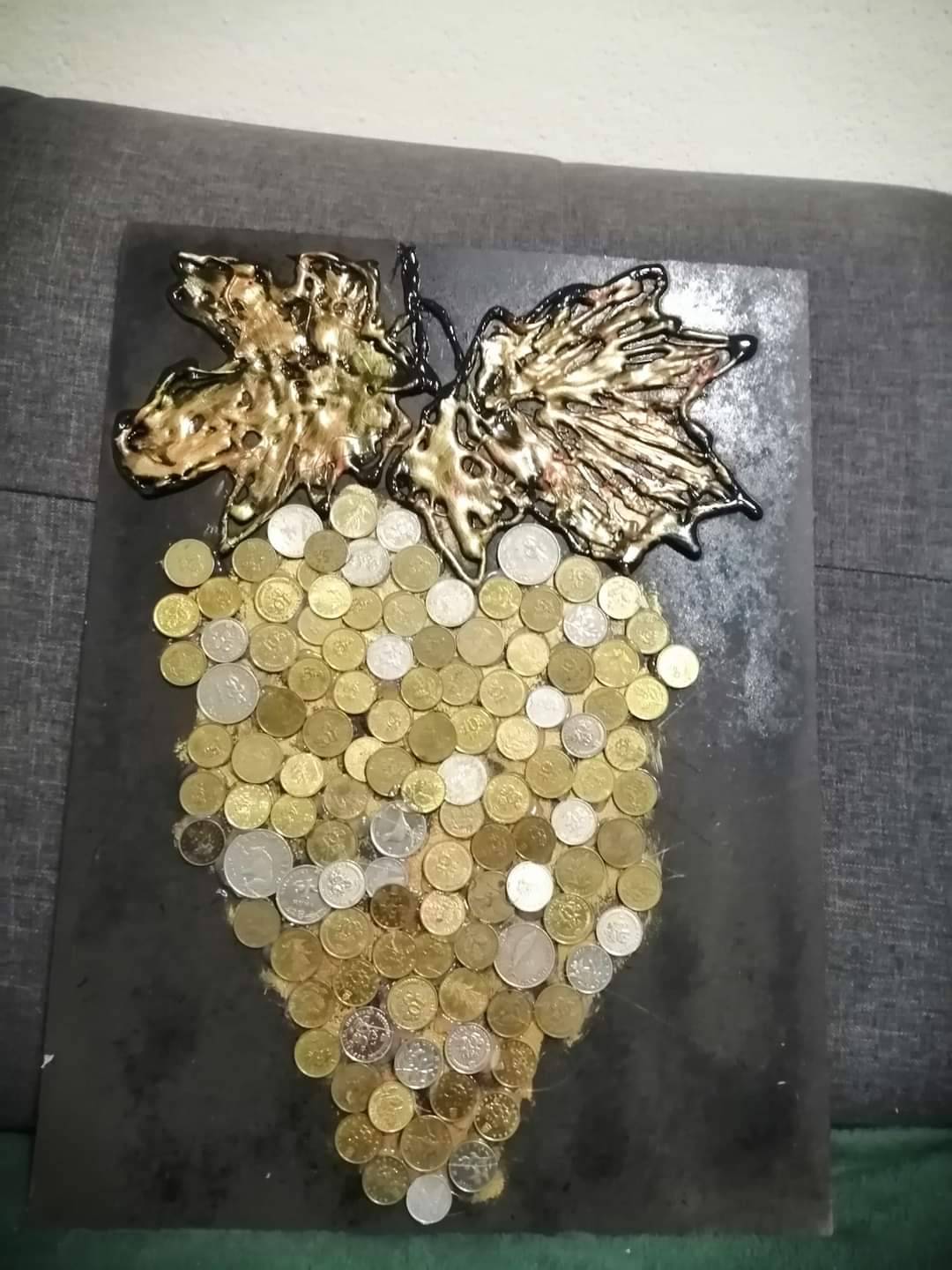 HRVATI SE OPRAŠTAJU OD KUNE: Pogledajte kreativne slike napravljene od kuna i lipa