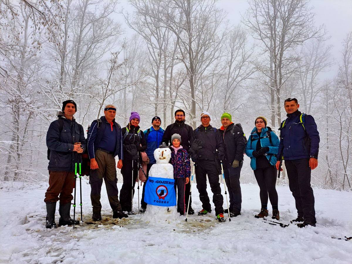 HPD Gojzerica Podružnica Oriovac: Tradicionalni uspon na Viljevo na Dilj gori 