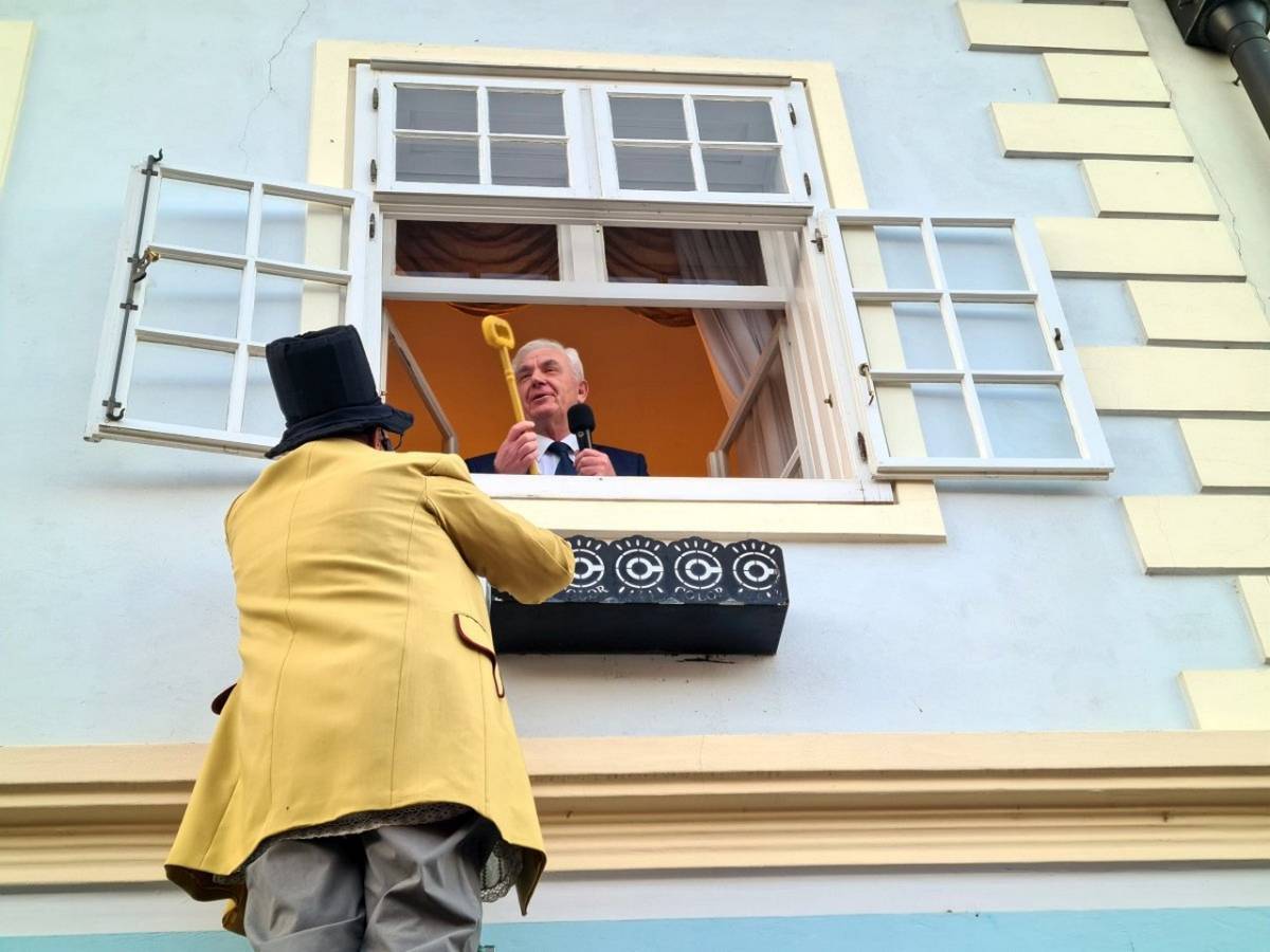 Redakcija 034 portala ispričava se gradonačelniku Glaviću zbog pogrešne fotografije