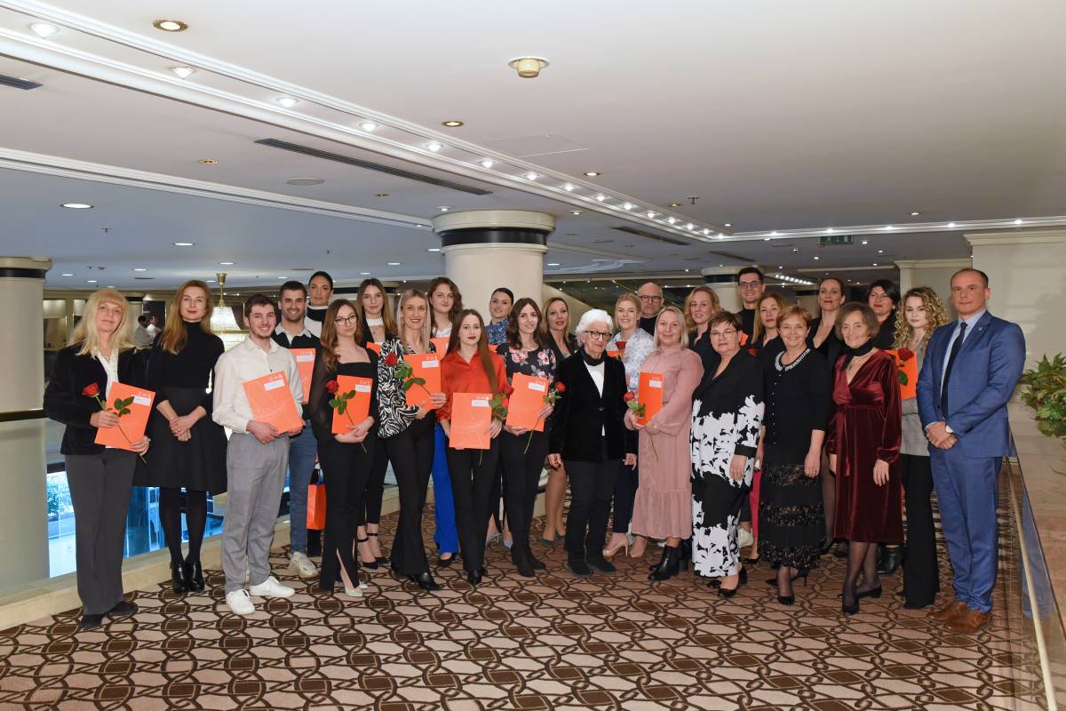 Hrvatski olimpijski odbor uručio diplome trenerima i instruktorima Twirling kluba Požega