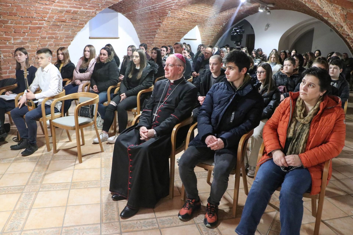 Korizmeni susret biskupa Škvorčevića sa stipendistima