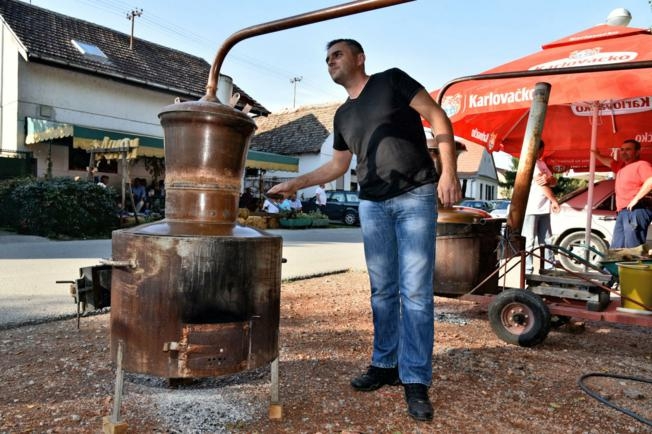 Slavonija je državi za rakiju u proteklih pet godina uplatila gotovo devet milijuna kuna